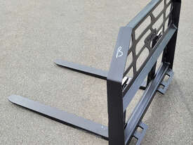 Skid Steer 1800kg Pallet Forks (FACTORY SECONDS) - Certified to AS2359 - picture2' - Click to enlarge