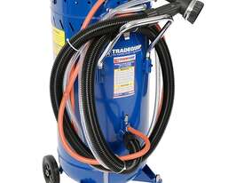 Tradequip 3033T Mobile Blasting Unit 105 Litre Tank Capacity - picture2' - Click to enlarge