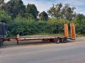 Beavertail Trailers Tandem Axle Tag Trailer - picture0' - Click to enlarge