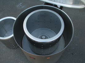 Commercial Salad Spinner Dryer - Sammic ES-100 - picture0' - Click to enlarge