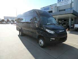 Iveco Daily Executive Shuttle Bus - picture0' - Click to enlarge