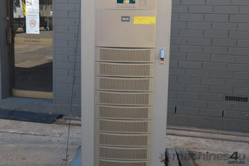 Emerson Network Power Liebert NXa 80 80kVA 64kW 3 phase HUGE UPS