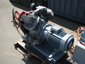 Direct Drive Air Compressor 7.5kW - Automan AE9 - picture1' - Click to enlarge