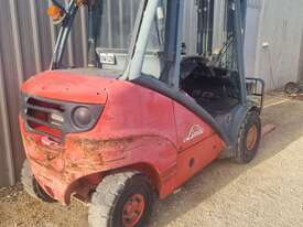 Linde 3.5T Diesel Forklift with Container Mast - picture1' - Click to enlarge