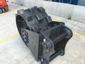 COMPACTOR WHEEL 33 TONNE SYDNEY BUCKETS - picture1' - Click to enlarge