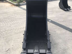 GP600MM WIDE BUCKET 34 TONNE SYDNEY BUCKETS - picture1' - Click to enlarge