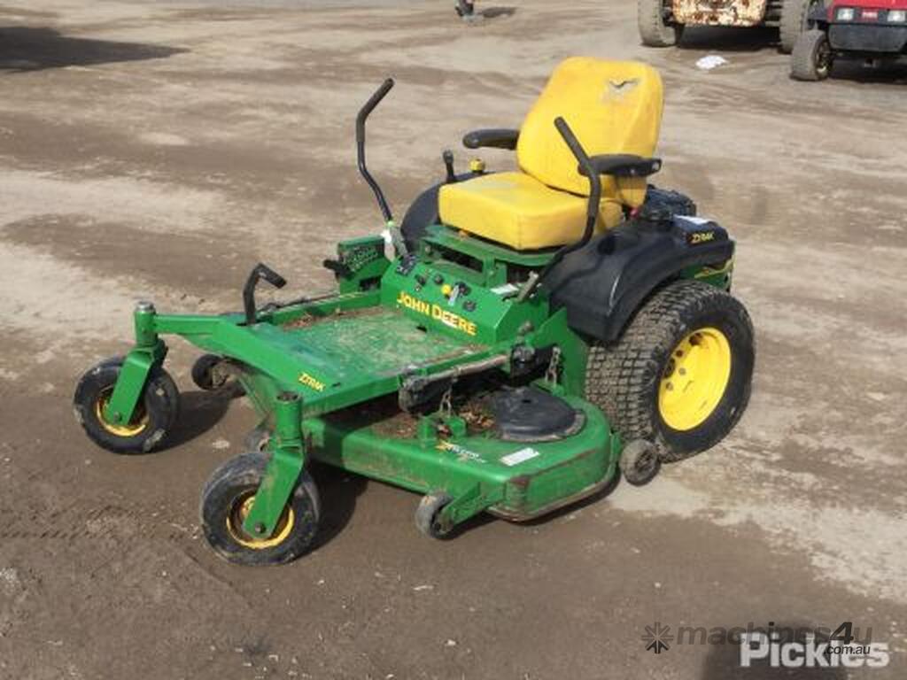 Used John Deere John Deere 727 Z Track Ride On Mowers in