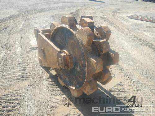 Compactor Wheel to suit Excavator, Centers 600mm, Ears 415mm, Pins 100mm