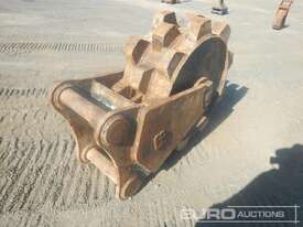 Compactor Wheel to suit Excavator, Centers 600mm, Ears 415mm, Pins 100mm - picture2' - Click to enlarge