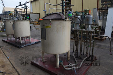 600L carbon steel PAINT MIX vessel tank Drexelbrook level transmit THERMOmeter