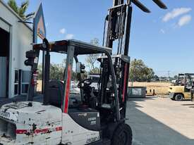 Crown Diesel Forklift 3300kg Capacity - picture0' - Click to enlarge