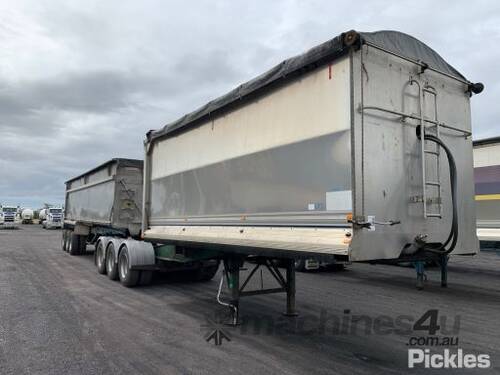 1999 Tefco Triaxle Trailer