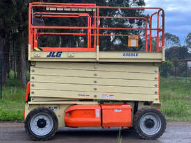 JLG 4069LE Scissor Lift Access & Height Safety - picture2' - Click to enlarge