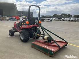 Massey Ferguson GC2300 - picture2' - Click to enlarge