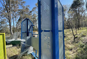 Bin Lifter for waste bins