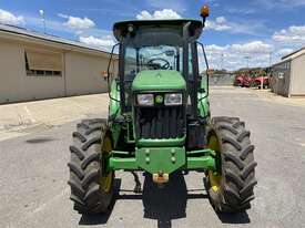 John Deere 5083E - picture1' - Click to enlarge