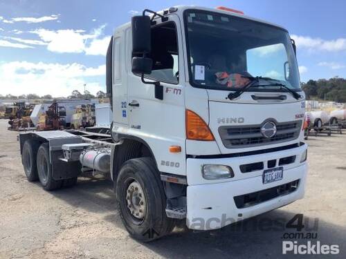 2011 Hino FM 500 2630