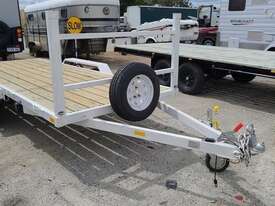 Custom Dual Axle - picture0' - Click to enlarge