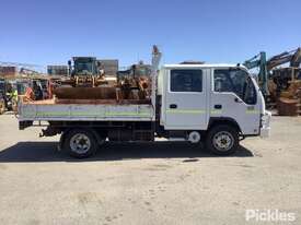 2007 Isuzu NPR 400 - picture2' - Click to enlarge