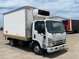 Isuzu NPR - picture0' - Click to enlarge