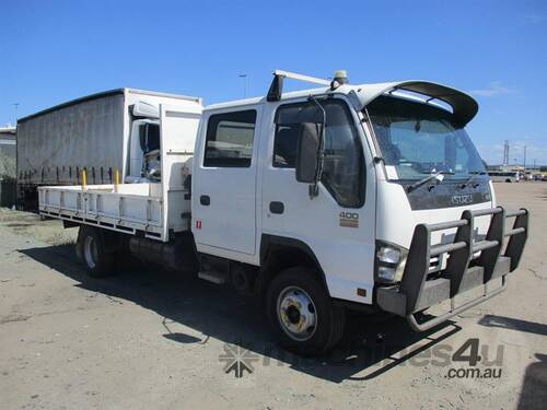 Isuzu NPR400