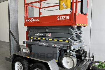 Skyjack 19' Electric scissor lift and Trailer Package