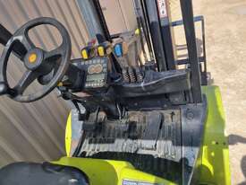 2013 Clark 3T LPG Forklift - picture1' - Click to enlarge