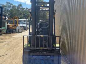 2013 Clark 3T LPG Forklift - picture2' - Click to enlarge