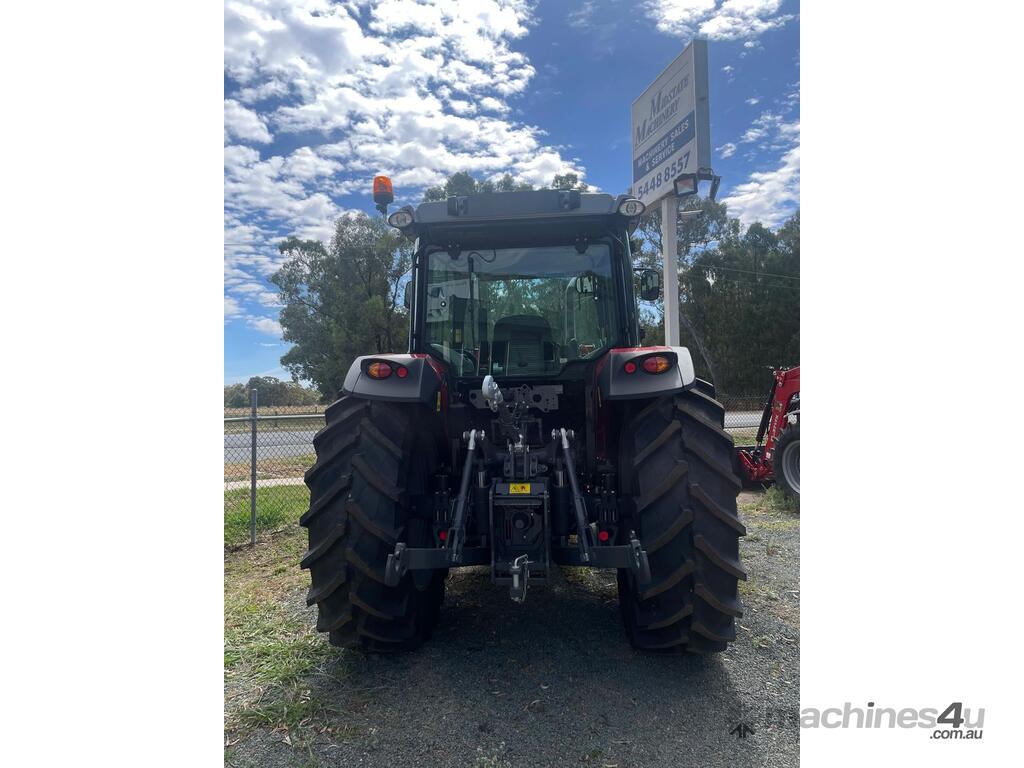 New Massey Ferguson Massey Ferguson 6712 Tractor c w Loader Tractors in