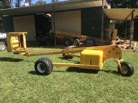 HYDRALADA 440 boom lift cherry picker - picture0' - Click to enlarge