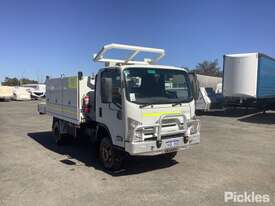 2014 Isuzu NPS 65-155 - picture0' - Click to enlarge