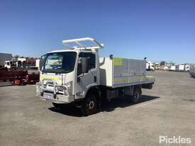 2014 Isuzu NPS 65-155 - picture1' - Click to enlarge