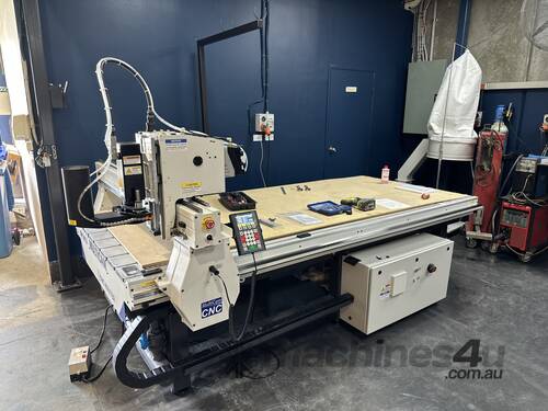 ROUTING MACHINE CNC