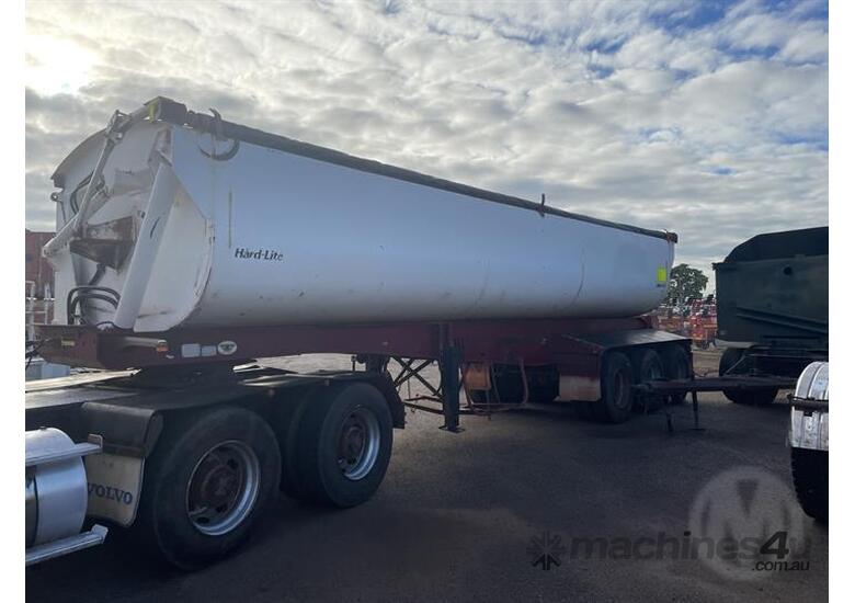 Buy Used Roadwest Road West TRI 350 Trailers In , - Listed On Machines4u