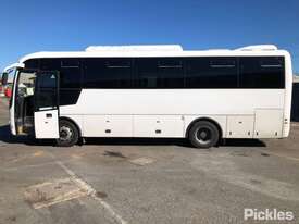 2014 Jiangxi JXK6830 Passenger Bus - picture2' - Click to enlarge