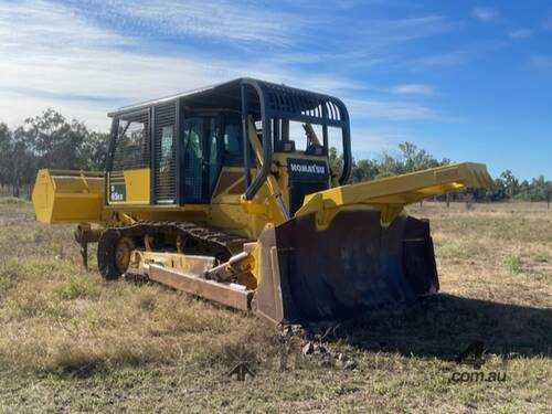 2015 Komatsu D65EX-17 Dozer