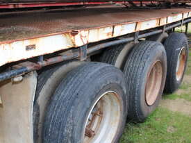 TRI AXLE FLAT TOP SEMI TRAILER - picture1' - Click to enlarge