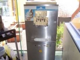 IFM SHC00035 Used Soft Serve Machine - picture0' - Click to enlarge