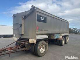 2003 Muscat Tri Axle Dog Trailer - picture0' - Click to enlarge