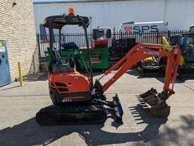 Used Kubota U17-3 Excavator - picture2' - Click to enlarge