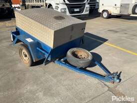 Unbranded Single Axle Box Trailer - picture0' - Click to enlarge