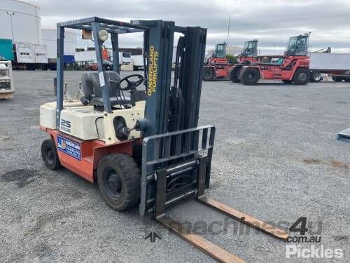 Nissan PJ02A25U Forklift