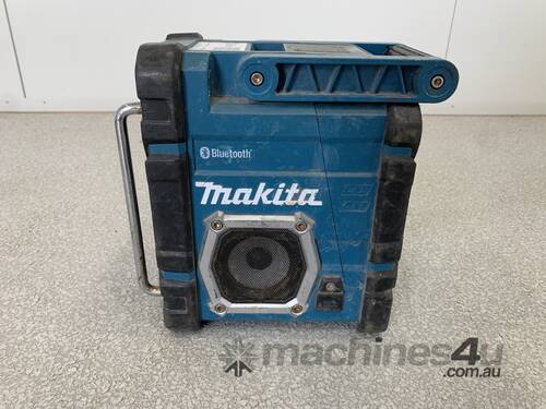 Makita DMR108 Radio