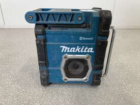 Makita DMR108 Radio - picture1' - Click to enlarge