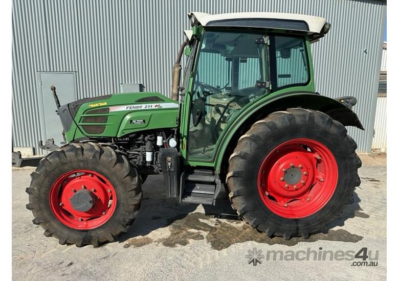 Trator Fendt Vario 211 c/ Atrelado - Autobrinca Online