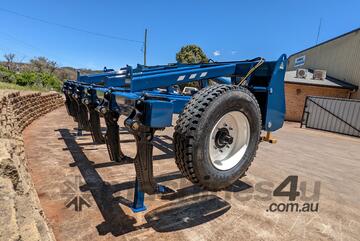 Agrowplow AP72 Deep Ripper | 11x409 (4.5m) | Rigid or Hydraulic