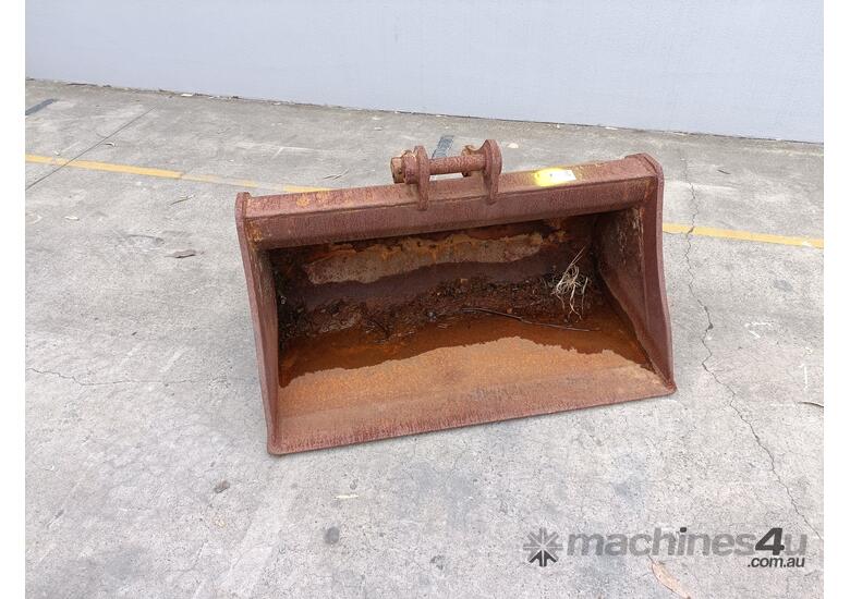 Used 1 x CAT 5t Excavator Mud Bucket Excavator Bucket in , Listed on