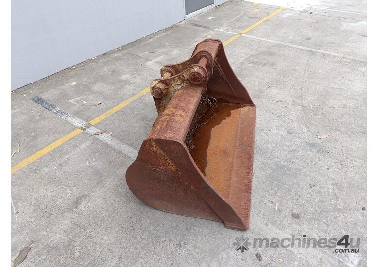 Used 1 x CAT 5t Excavator Mud Bucket Excavator Bucket in , Listed on