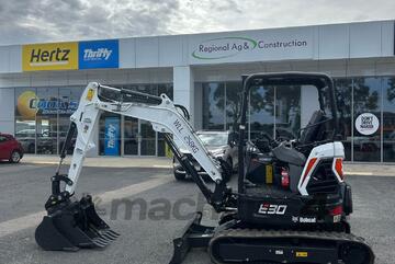 Bobcat   E30 Excavator