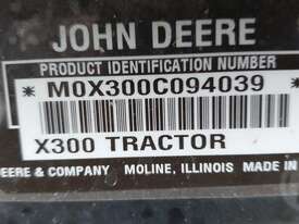 John Deere X300 - picture0' - Click to enlarge